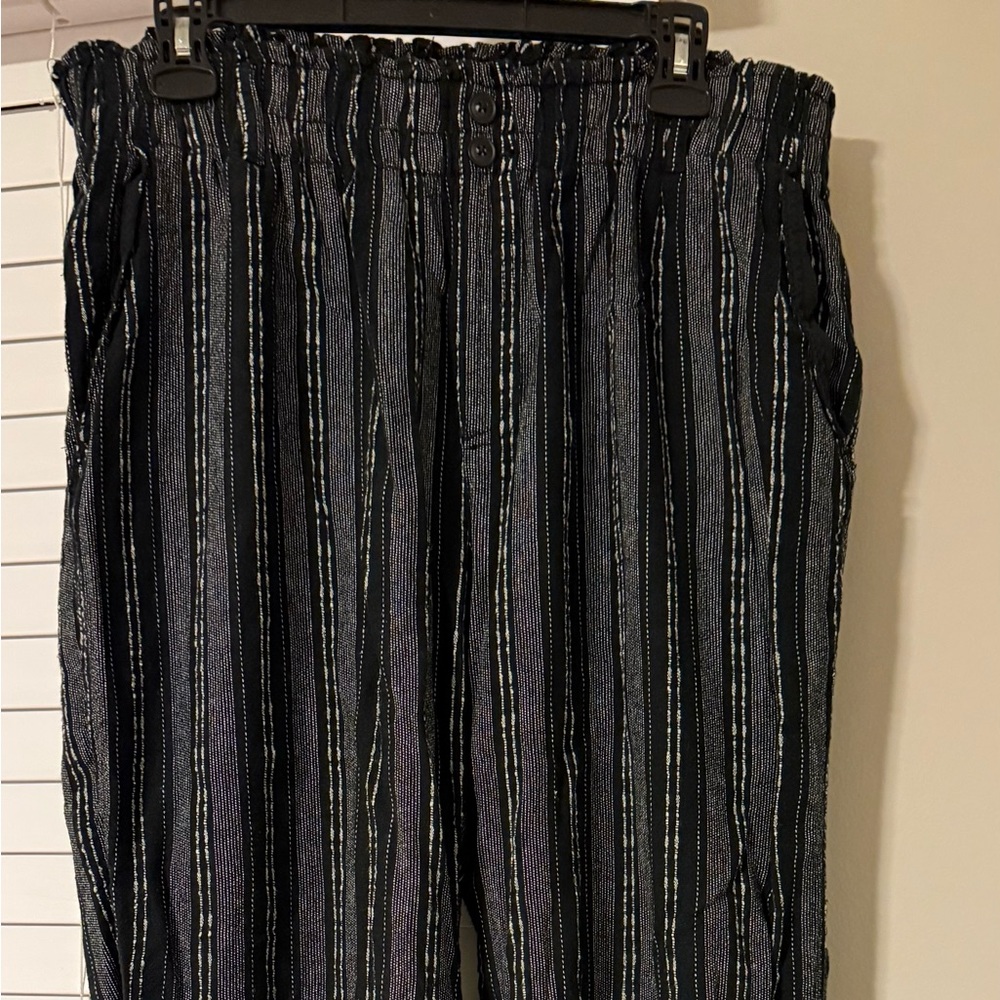 Striped Black and White Pull on Pants XL